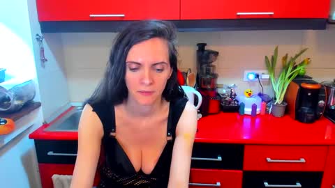 Snapshot of sexqueen1111 chatting on 03-09-25, 11:47 sexqueen1111 online show from 03-09-25, 11:47