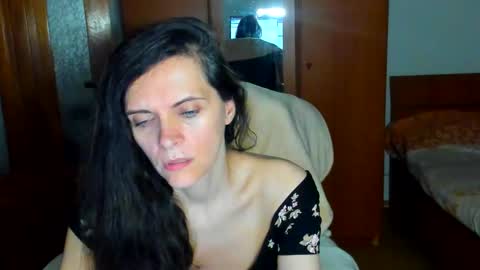 Snapshot of sexqueen1111 chatting on 10-12-25, 07:46 sexqueen1111 online show from 10-12-25, 07:46