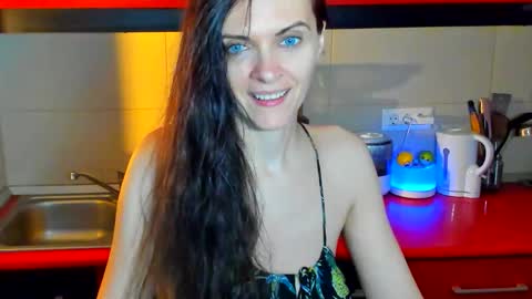 Snapshot of sexqueen1111 chatting on 11-01-25, 01:29 sexqueen1111 online show from 11-01-25, 01:29