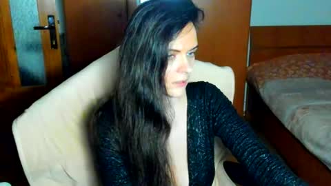Snapshot of sexqueen1111 chatting on 11-16-25, 03:56 sexqueen1111 online show from 11-16-25, 03:56