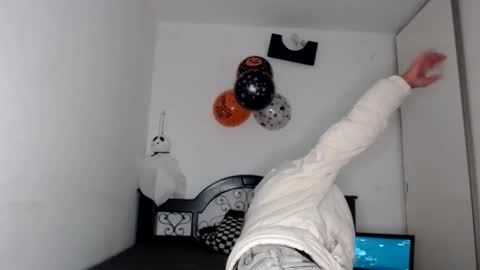 Snapshot of sexseason777 chatting on 10-27-25, 02:59 STIIV G online show from 10-27-25, 02:59