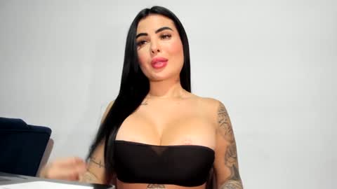 SARA    online show from 10-07-25, 11:46