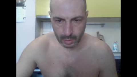 Snapshot of sexualman1900 chatting on 12-01-25, 06:18 sexualman1900 online show from 12-01-25, 06:18