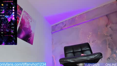 Tifanny Benitez  online show from 01-12-25, 12:49