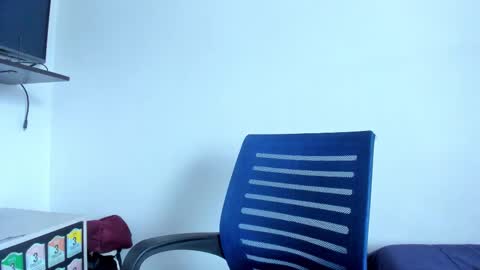 Jax and Lu online show from 10-18-25, 09:37