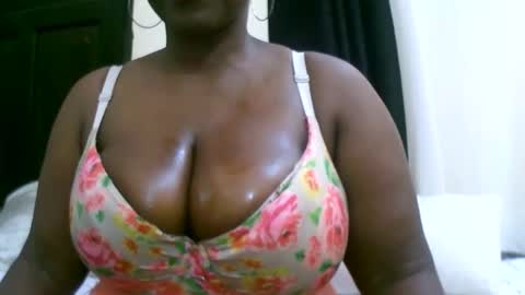 sexxi_ebony online show from 10-24-25, 12:12