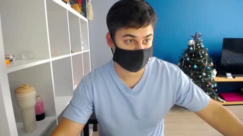 Snapshot of sexxxdickbig chatting on 01-02-25, 10:26 Tommy online show from 01-02-25, 10:26