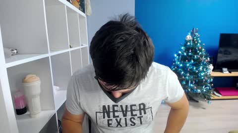 Snapshot of sexxxdickbig chatting on 01-04-25, 07:23 Tommy online show from 01-04-25, 07:23