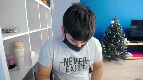 Snapshot of sexxxdickbig chatting on 01-10-25, 05:58 Tommy online show from 01-10-25, 05:58
