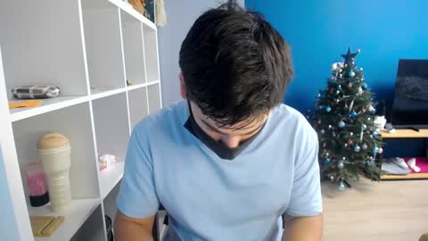 Snapshot of sexxxdickbig chatting on 01-13-25, 06:49 Tommy online show from 01-13-25, 06:49