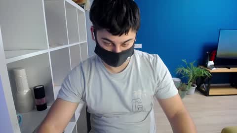 Snapshot of sexxxdickbig chatting on 01-26-25, 02:30 Tommy online show from 01-26-25, 02:30