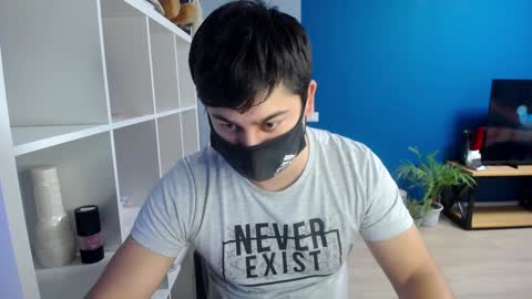 Snapshot of sexxxdickbig chatting on 01-27-25, 02:13 Tommy online show from 01-27-25, 02:13