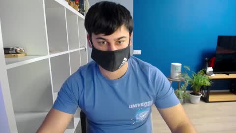 Snapshot of sexxxdickbig chatting on 02-02-25, 03:39 Tommy online show from 02-02-25, 03:39