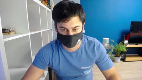 Snapshot of sexxxdickbig chatting on 02-02-25, 07:14 Tommy online show from 02-02-25, 07:14