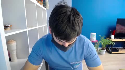 Snapshot of sexxxdickbig chatting on 02-06-25, 09:11 Tommy online show from 02-06-25, 09:11