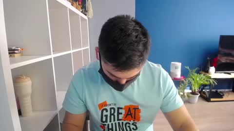 Snapshot of sexxxdickbig chatting on 02-09-25, 12:41 Tommy online show from 02-09-25, 12:41
