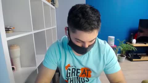 Snapshot of sexxxdickbig chatting on 02-09-25, 07:19 Tommy online show from 02-09-25, 07:19