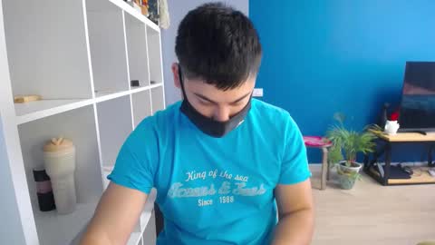 Snapshot of sexxxdickbig chatting on 02-16-25, 08:10 Tommy online show from 02-16-25, 08:10