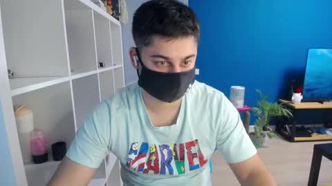 Snapshot of sexxxdickbig chatting on 02-17-25, 03:09 Tommy online show from 02-17-25, 03:09