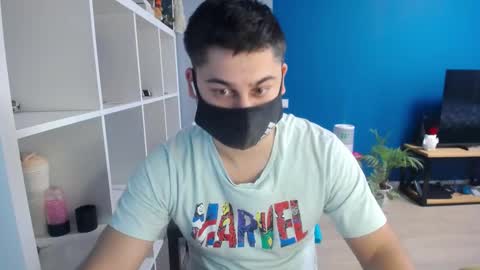 Snapshot of sexxxdickbig chatting on 02-18-25, 11:44 Tommy online show from 02-18-25, 11:44