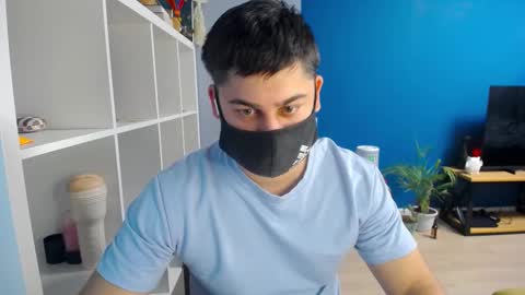 Snapshot of sexxxdickbig chatting on 02-26-25, 03:30 Tommy online show from 02-26-25, 03:30