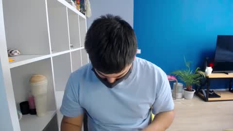 Snapshot of sexxxdickbig chatting on 02-28-25, 12:20 Tommy online show from 02-28-25, 12:20