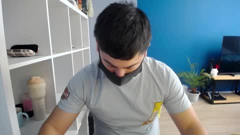 Snapshot of sexxxdickbig chatting on 03-01-25, 08:45 Tommy online show from 03-01-25, 08:45