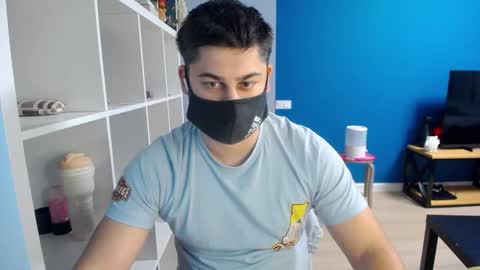 Snapshot of sexxxdickbig chatting on 03-02-25, 06:40 Tommy online show from 03-02-25, 06:40
