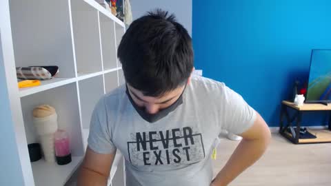 Snapshot of sexxxdickbig chatting on 03-06-25, 08:41 Tommy online show from 03-06-25, 08:41