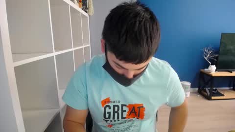 Snapshot of sexxxdickbig chatting on 03-11-25, 08:52 Tommy online show from 03-11-25, 08:52
