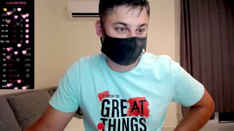 Snapshot of sexxxdickbig chatting on 09-21-25, 05:47 Tommy online show from 09-21-25, 05:47