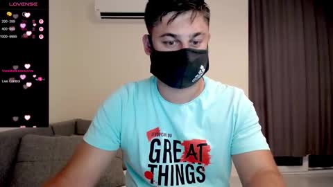Snapshot of sexxxdickbig chatting on 09-22-25, 06:43 Tommy online show from 09-22-25, 06:43
