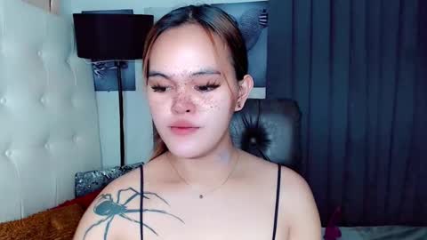 sexxxy_caroline online show from 01-07-25, 09:18