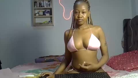 Snapshot of sexxxycj chatting on 12-02-25, 06:14 SexxxyCj online show from 12-02-25, 06:14