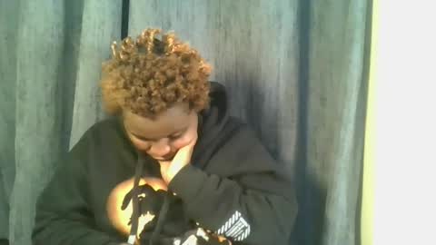 sexxy_amira online show from 10-26-25, 09:37