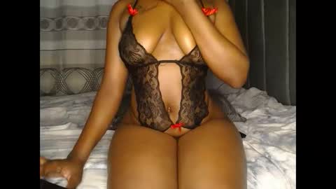 Snapshot of sexxy_bobo chatting on 09-25-25, 03:10 sexxy bobo online show from 09-25-25, 03:10