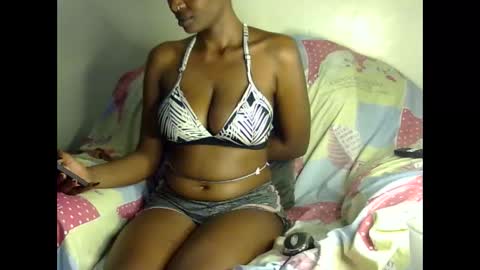 Snapshot of sexxy_boobiess chatting on 12-20-25, 11:50 Natural boobs online show from 12-20-25, 11:50
