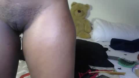 Snapshot of sexxy_goddes chatting on 10-25-25, 09:28 skylar online show from 10-25-25, 09:28