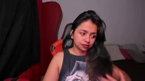 LINDA online show from 03-18-26, 02:04