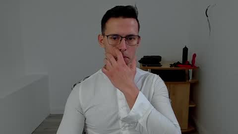 Sexxymuscles4U online show from 12-02-24, 07:25