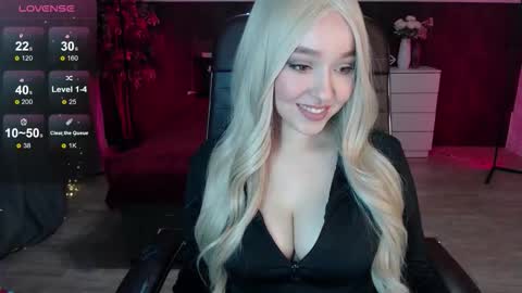 Alexia online show from 10-17-25, 03:36