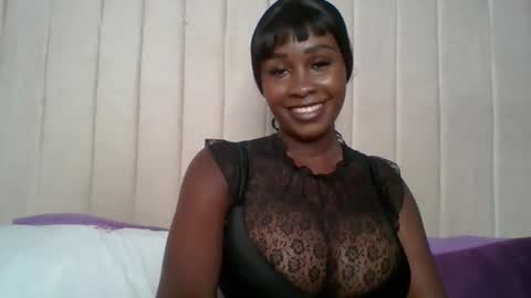 sexy_ari2 online show from 12-22-25, 06:32