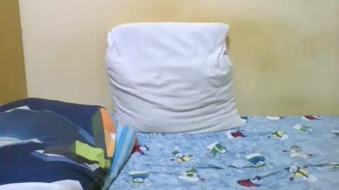 Snapshot of sexy_ariana90 chatting on 10-13-25, 10:32 Reshia online show from 10-13-25, 10:32