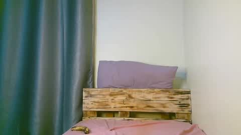 Ariana online show from 01-09-26, 05:48