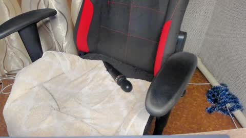 Jessica  Face only in pvt or in snapchat Dont ask more.... online show from 01-25-25, 02:25