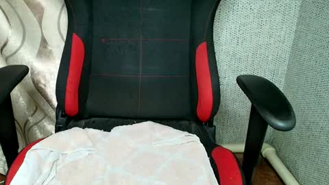 Jessica  Face only in pvt or in snapchat Dont ask more.... online show from 12-22-25, 11:13