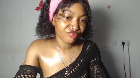 sexy_bluey247 online show from 02-02-26, 08:02