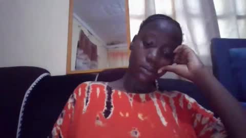 sexy_butty01 online show from 12-23-25, 03:48