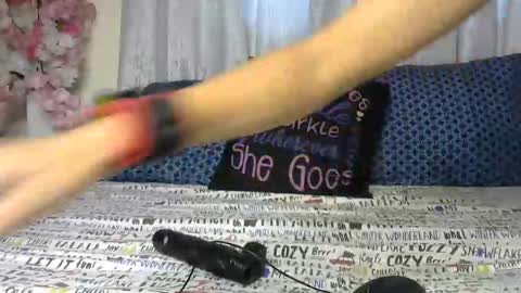 sexy_caramel8 online show from 11-05-25, 07:30