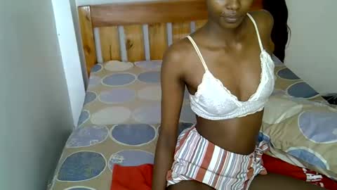 sexy_charliee online show from 02-06-26, 11:46